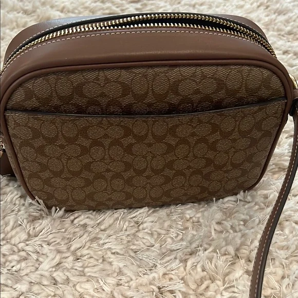 Coach Brown Crossbody Bag with Adjustable Strap and Leather Trim - Picture 3 of 6